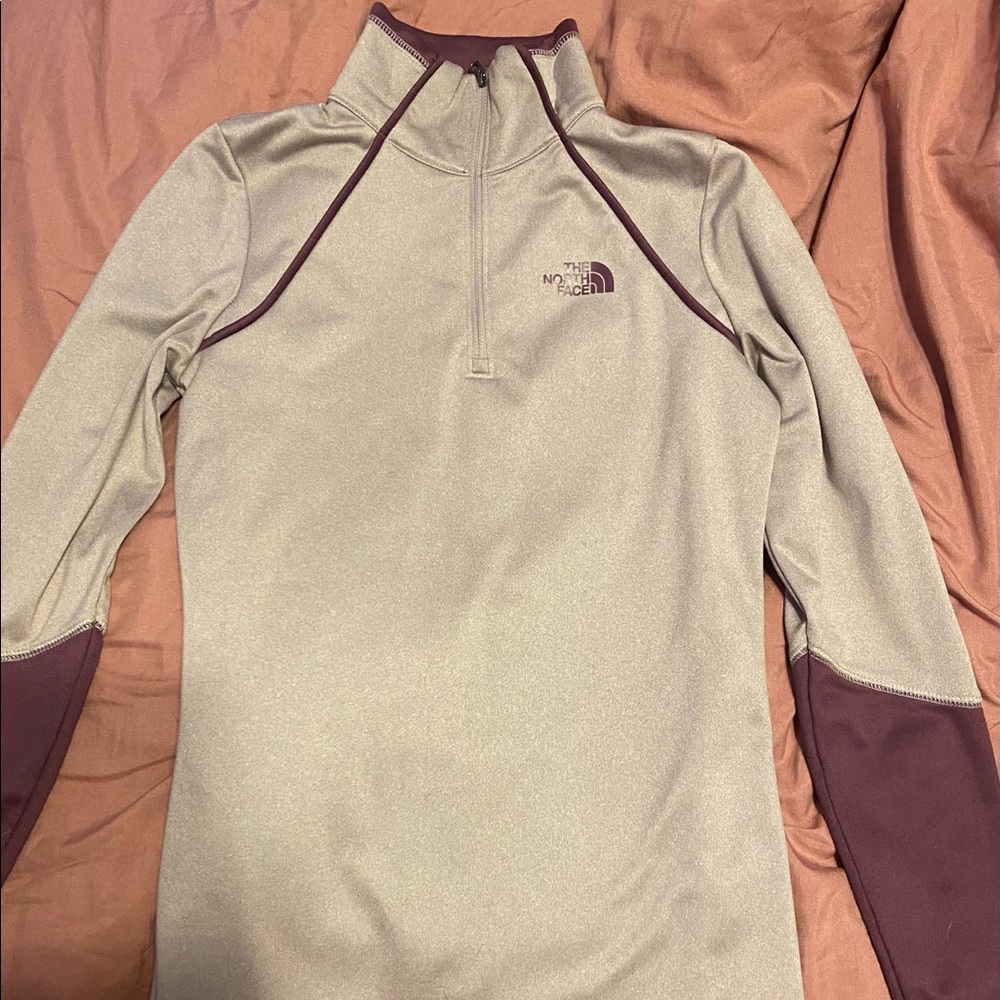 XS North Face Quarter Zip